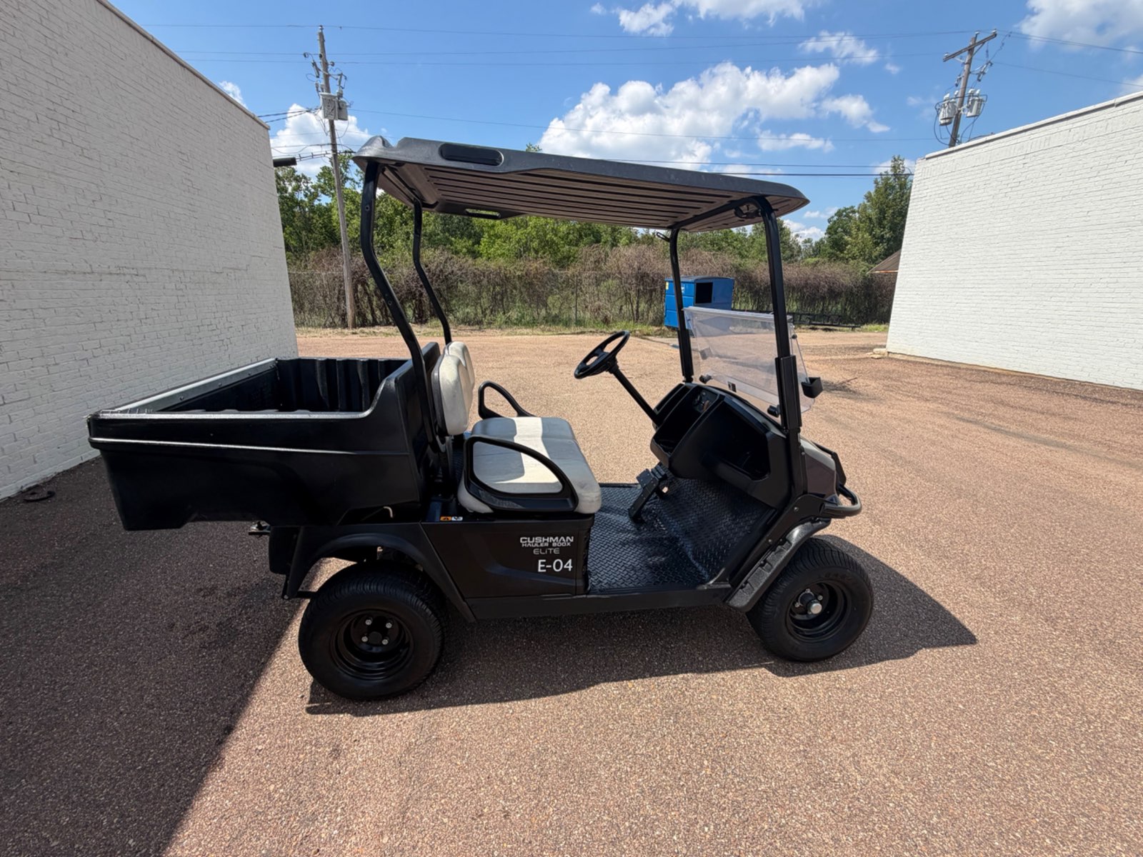 2021 Cushman Hauler 800X Elite Double Pack Electric Utility Golf Cart - Blue - Samsung Lithium Battery - side, other side - Jane's Golf Carts Pearl MS