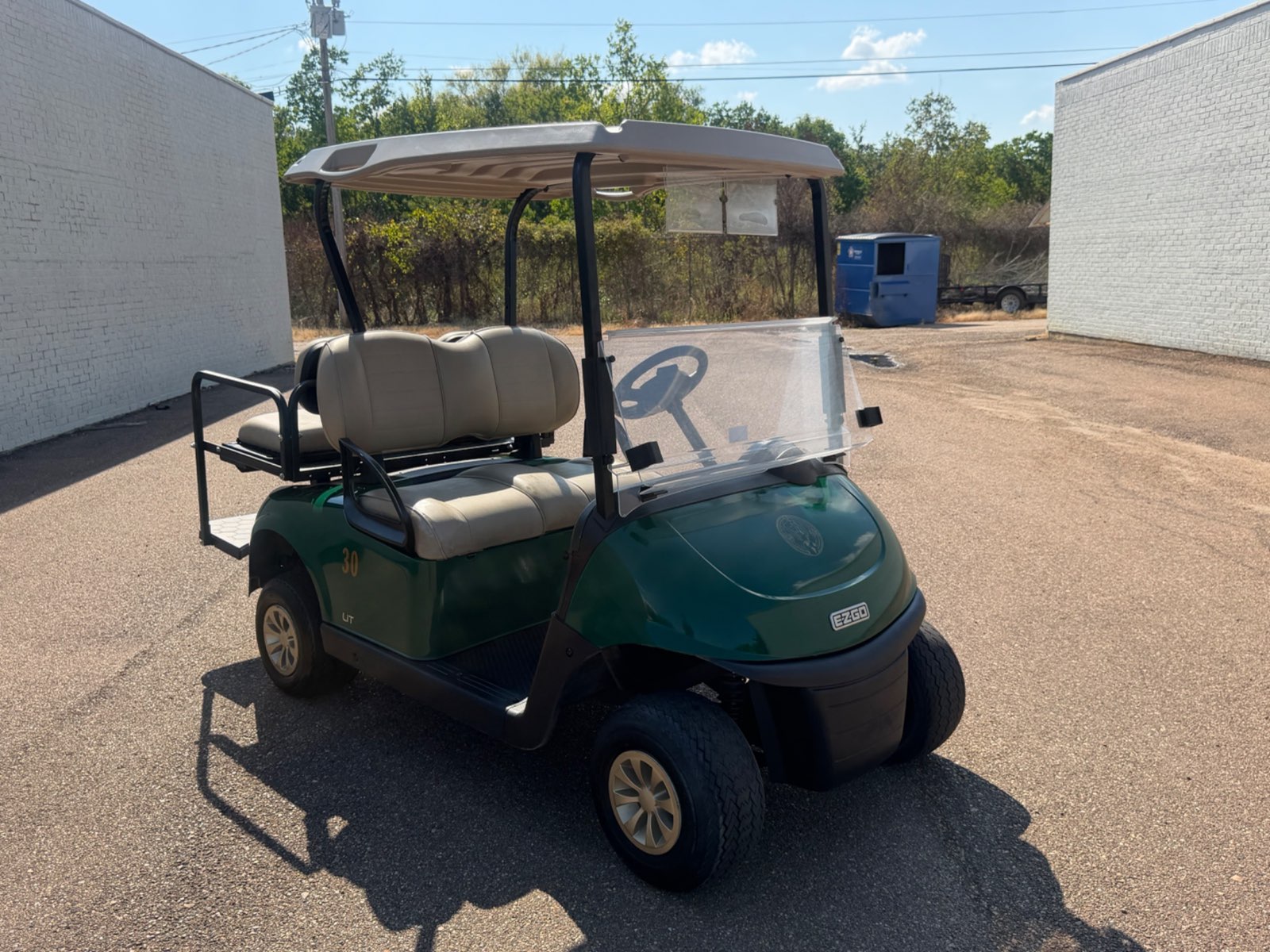 2021 E-Z-GO RXV Elite 4-Passenger Electric Golf Cart - Green - Samsung Lithium Battery - front angle - Jane's Golf Carts Pearl MS