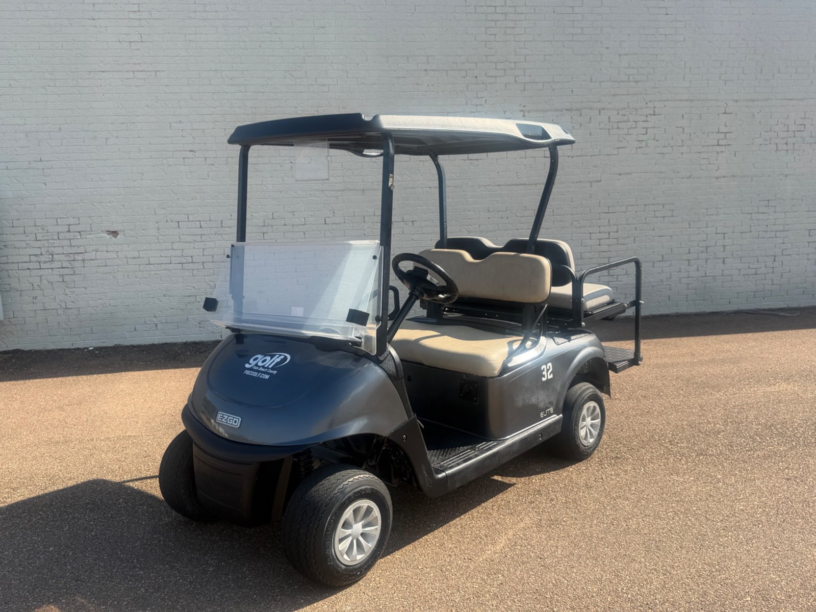 2021 E-Z-GO RXV Elite 4-Passenger Electric Golf Cart - Grey - Samsung Lithium Battery for sale at Jane's Golf Carts in Pearl, MS