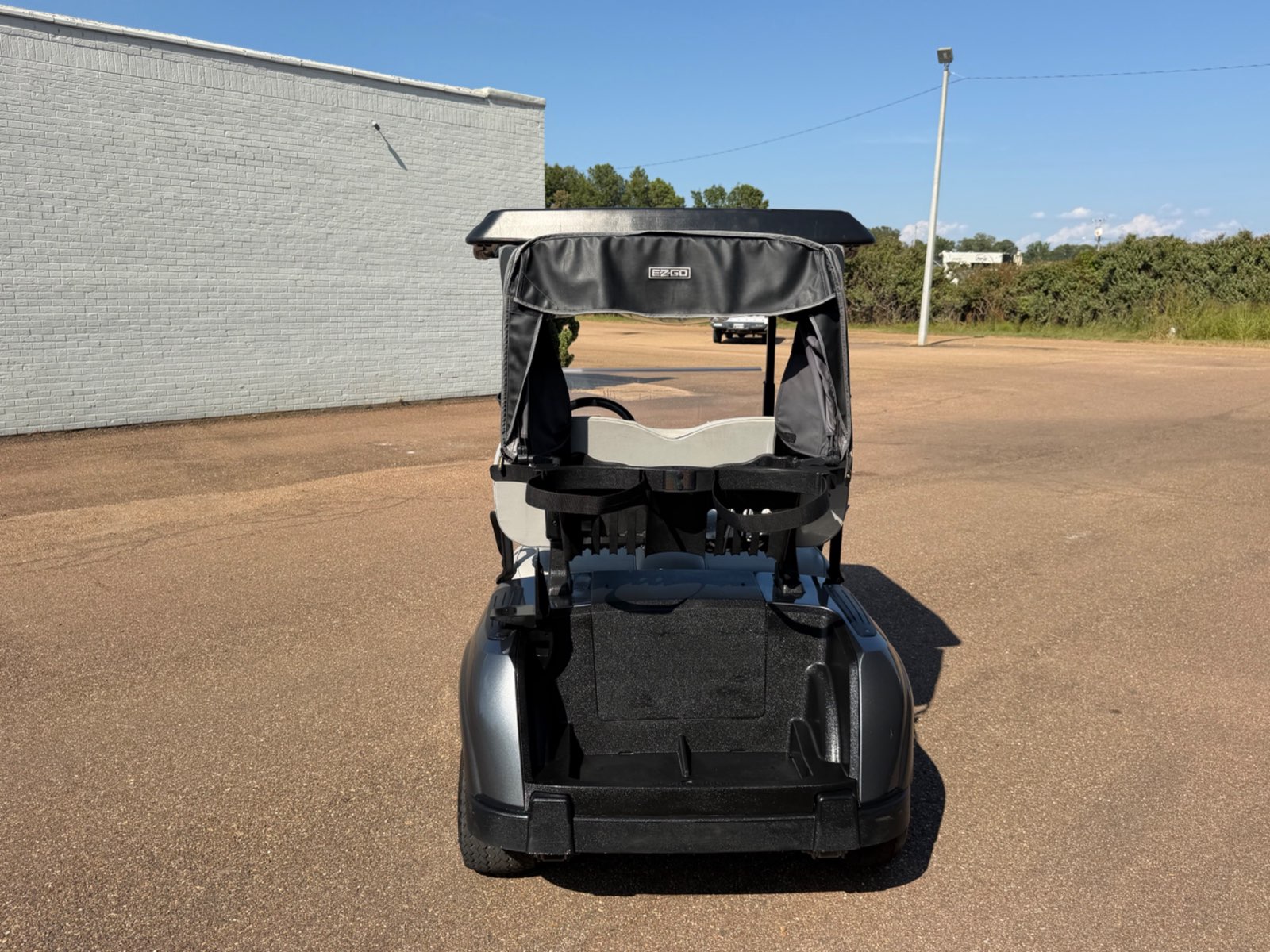 2021 E-Z-GO RXV Elite Golfer's Edition Electric Golf Cart - Grey - Samsung Lithium Battery - rear golf bag holder - Jane's Golf Carts Pearl MS